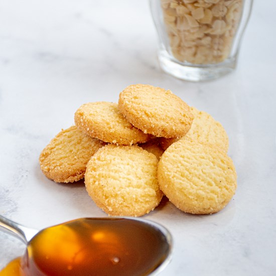 Bite Sized | Honey Macadamia Shortbread Cookies Box 150g x 8